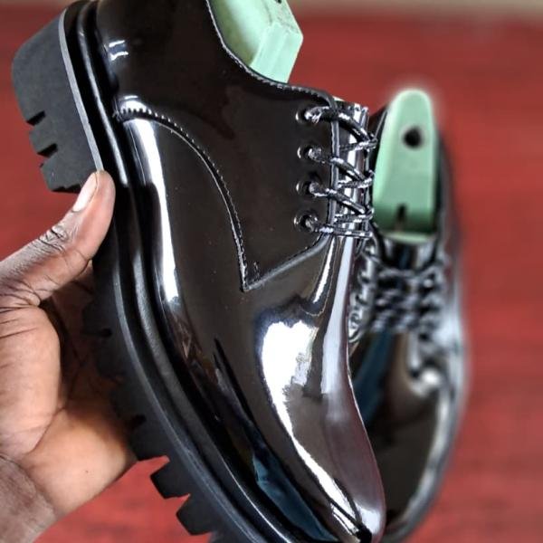 Derby Wetlooks Shoe   Size 40