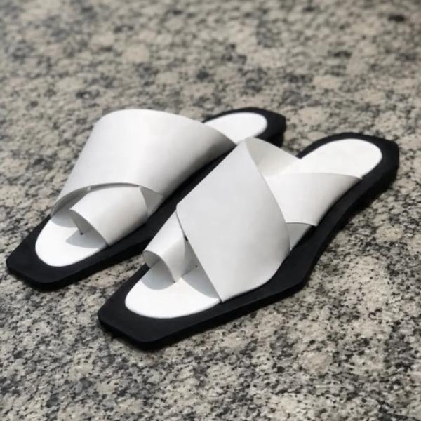 Kings slip on