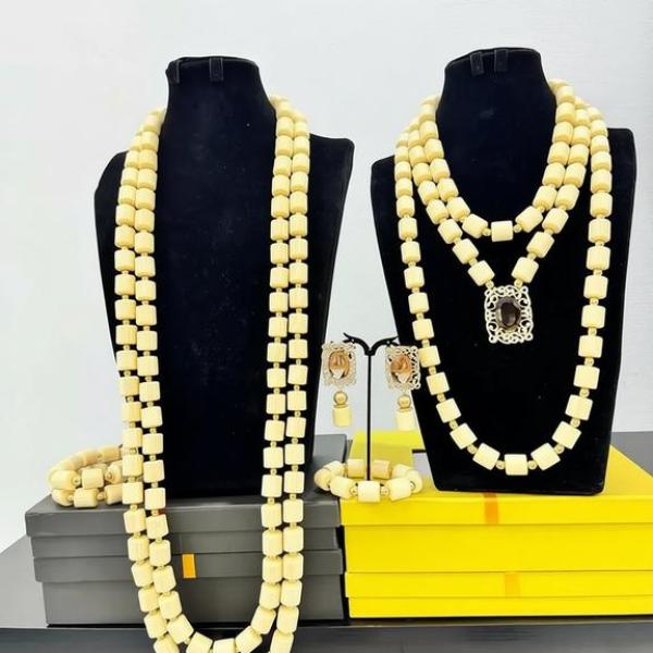 Couple set of  beads